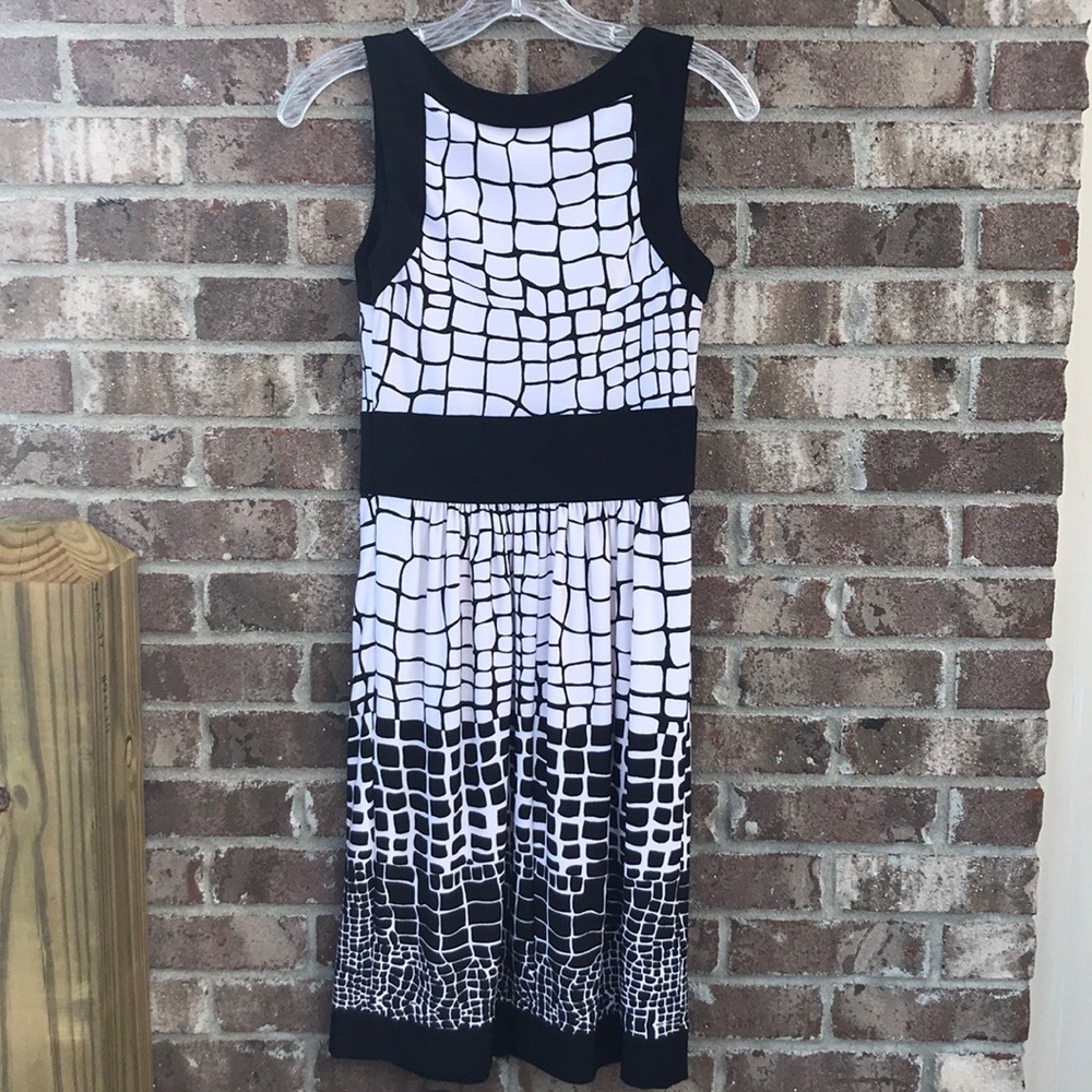 ❎DONATED❎ Max&Cleo Geometric Print Shift Dress - Picture 2 of 6